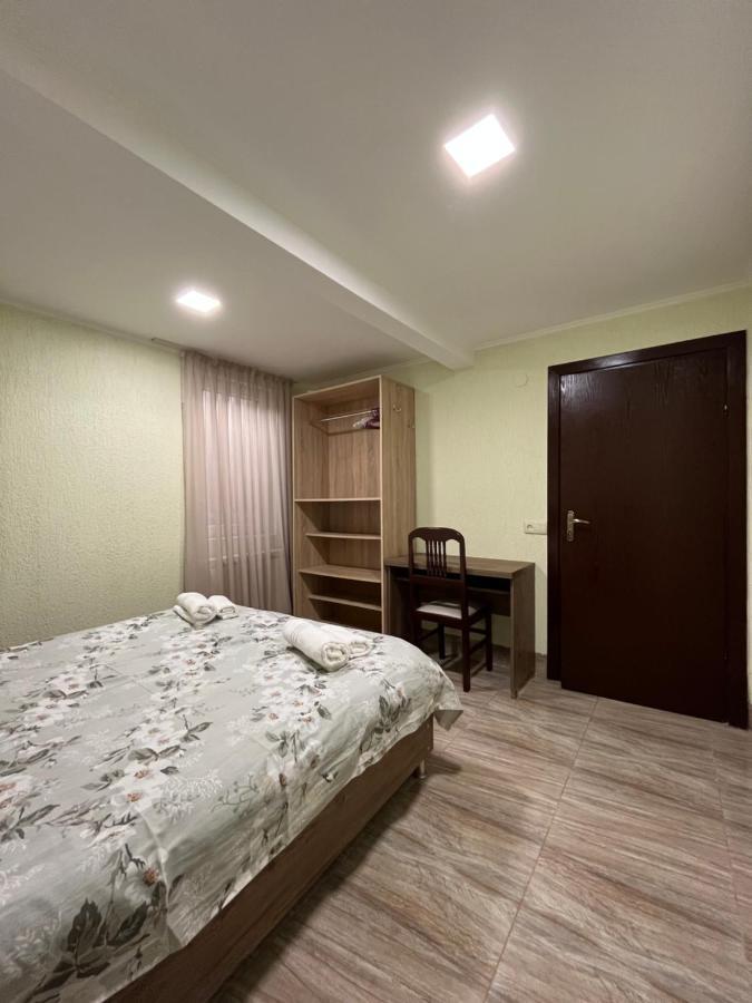 House On Ganja Street Otel Kutaisi Dış mekan fotoğraf